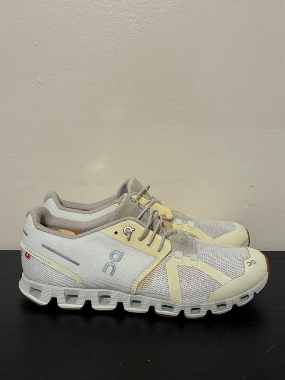 On Running white shoes very used and damaged size 8.5